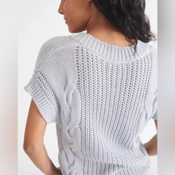 525 AMERICA Cable Knit Sweater Vest - Picture 2 of 3